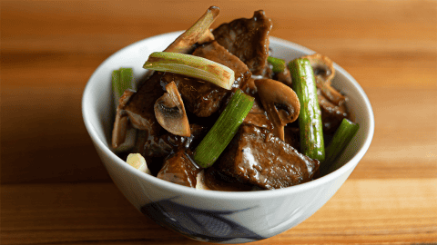 Benihana teriyaki steak with julienne-cut strips, mushrooms, and scallions glazed in teriyaki sauce