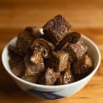 Hibachi steak with sauteed mushrooms and garlic butter